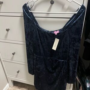 Francesca's navy dress